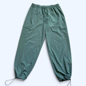 Victoria’s Secret aqua green cargo pants